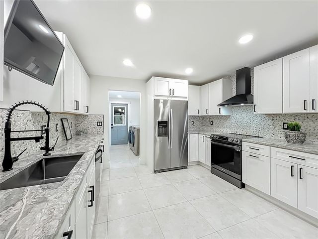 207 WEEPING ELM LANE, Longwood, FL 32779