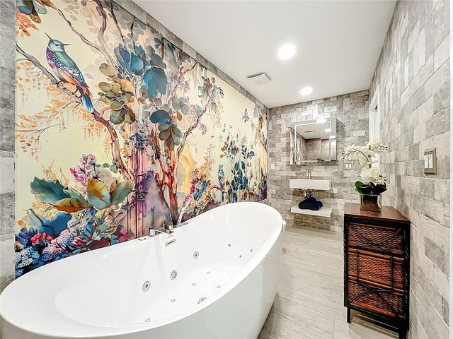 207 WEEPING ELM LANE, Longwood, FL 32779