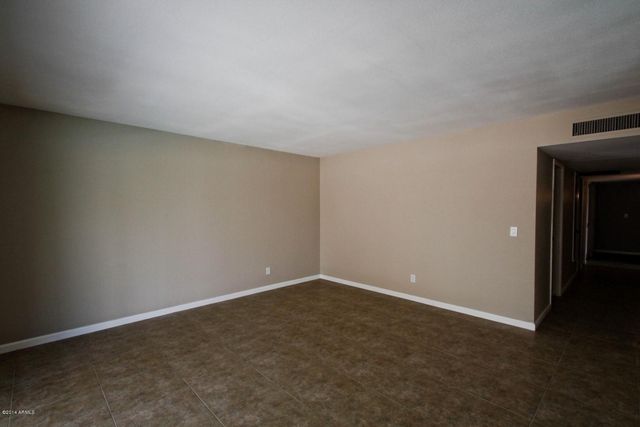 1030 E Manhatton Drive, Tempe, AZ 85282