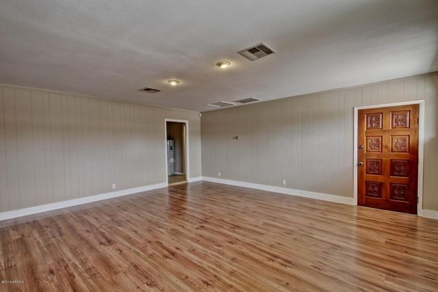 1030 E Manhatton Drive, Tempe, AZ 85282