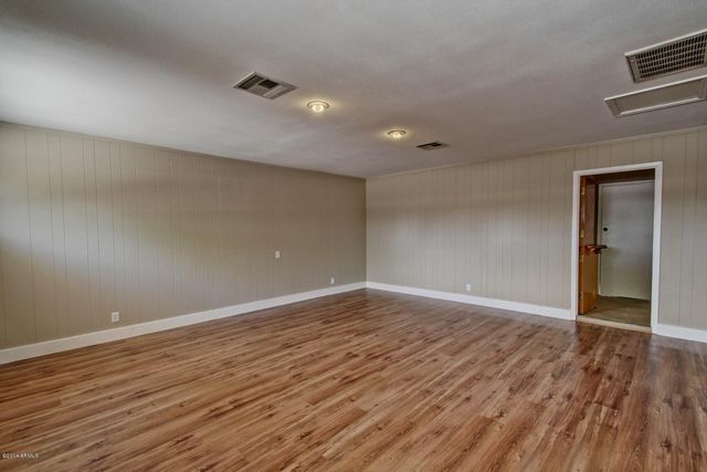 1030 E Manhatton Drive, Tempe, AZ 85282