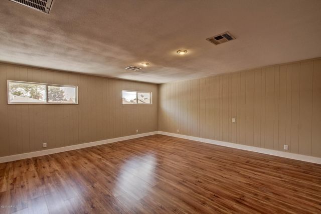 1030 E Manhatton Drive, Tempe, AZ 85282