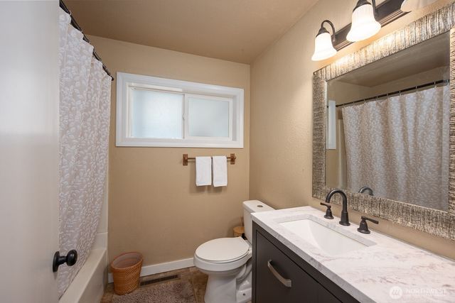 2008 S Belair Drive, Moses Lake, WA 98837