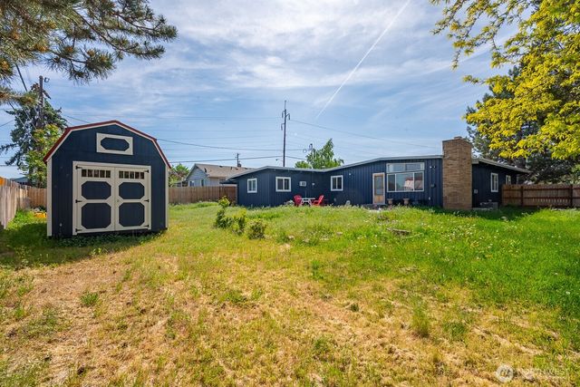 2008 S Belair Drive, Moses Lake, WA 98837