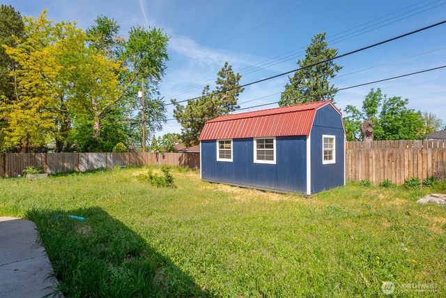 2008 S Belair Drive, Moses Lake, WA 98837