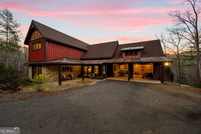 450 Miracle Lane, Blue Ridge, GA 30513