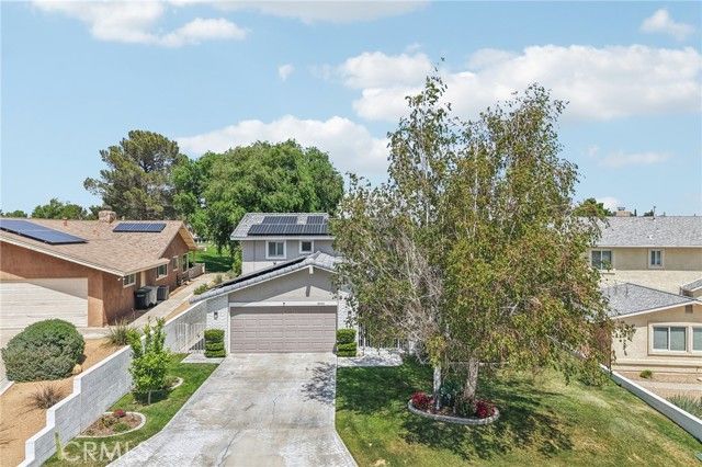 18060 Pebble Beach Drive, Victorville, CA 92395