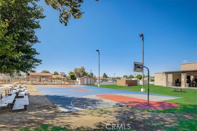 18060 Pebble Beach Drive, Victorville, CA 92395