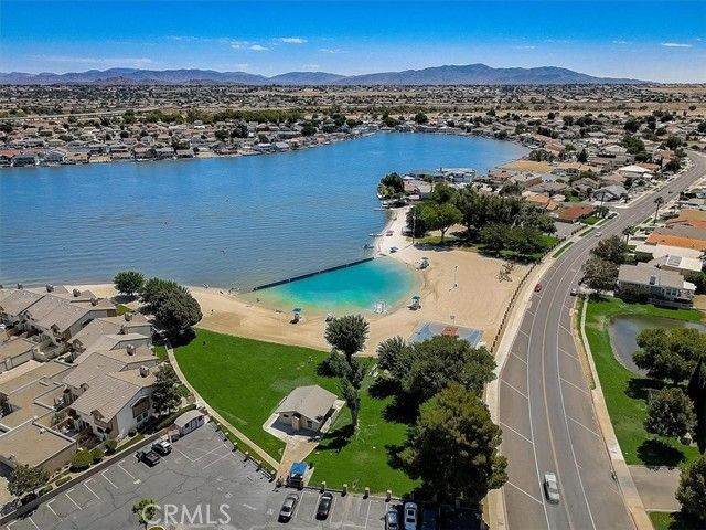 18060 Pebble Beach Drive, Victorville, CA 92395