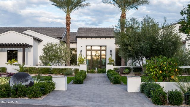 6109 N 33rd Street, Paradise Valley, AZ 85253