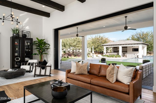 6109 N 33rd Street, Paradise Valley, AZ 85253