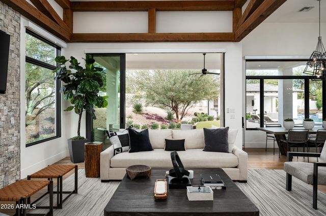 6109 N 33rd Street, Paradise Valley, AZ 85253