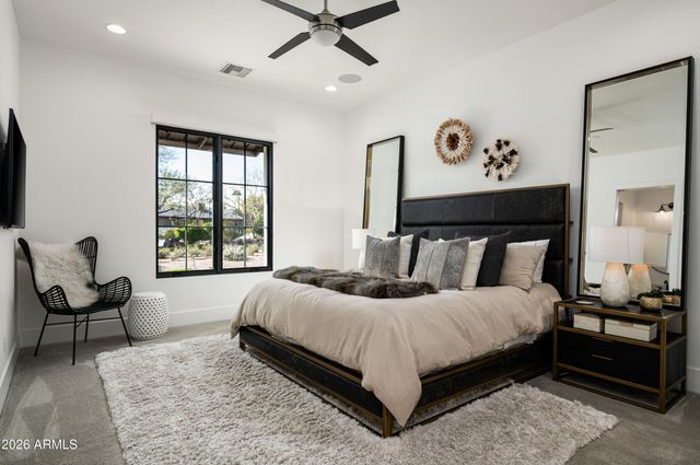 6109 N 33rd Street, Paradise Valley, AZ 85253