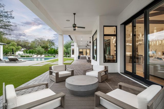 6109 N 33rd Street, Paradise Valley, AZ 85253