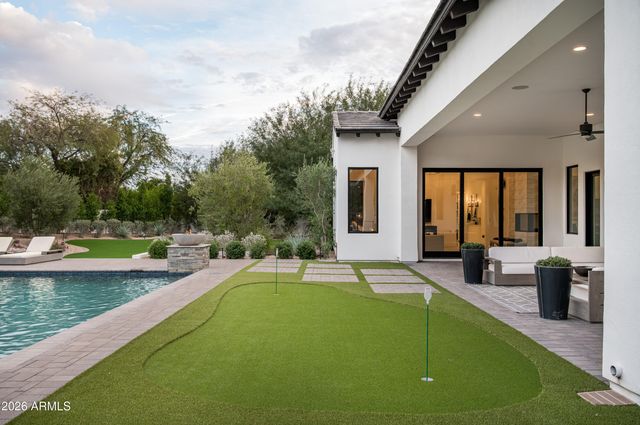 6109 N 33rd Street, Paradise Valley, AZ 85253