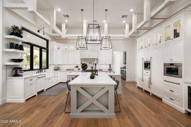 6109 N 33rd Street, Paradise Valley, AZ 85253