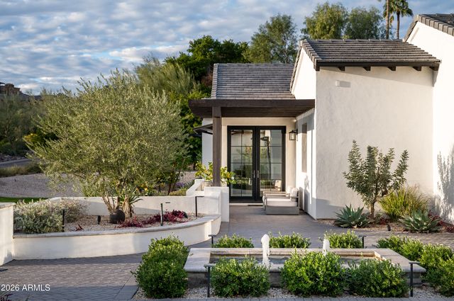 6109 N 33rd Street, Paradise Valley, AZ 85253