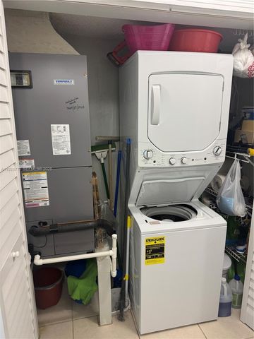 14829 SW 80th ST 204, Miami, FL 33193