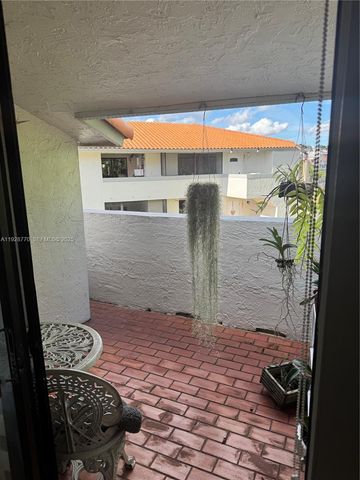 14829 SW 80th ST 204, Miami, FL 33193