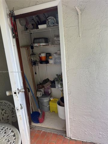 14829 SW 80th ST 204, Miami, FL 33193