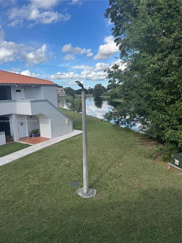 14829 SW 80th ST 204, Miami, FL 33193