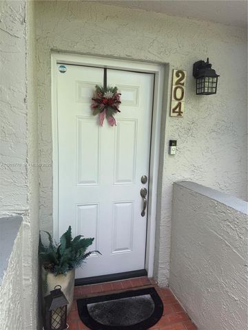 14829 SW 80th ST 204, Miami, FL 33193