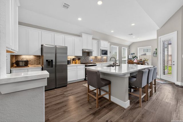 164 Jereth Crossing, Castroville, TX 78009