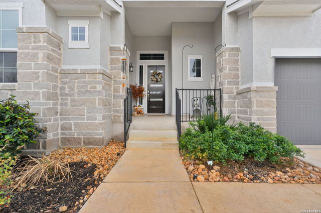 164 Jereth Crossing, Castroville, TX 78009