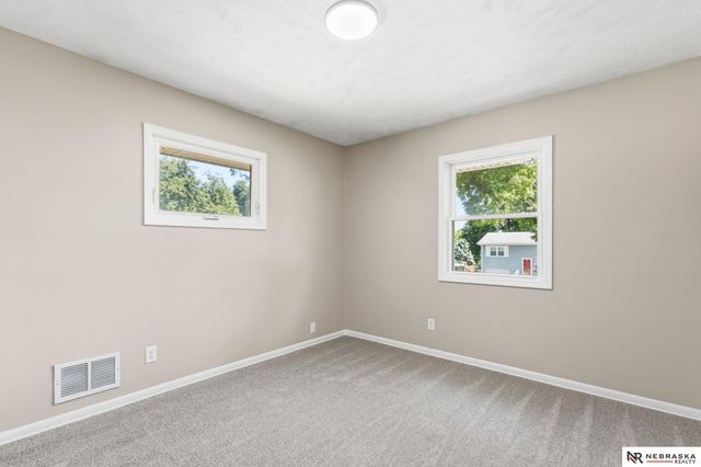 9224 Ruggles Street, Omaha, NE 68134