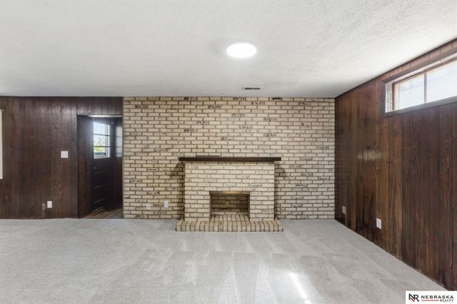 9224 Ruggles Street, Omaha, NE 68134