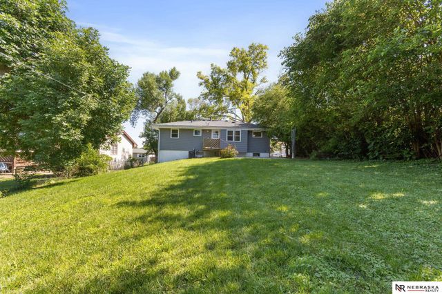 9224 Ruggles Street, Omaha, NE 68134