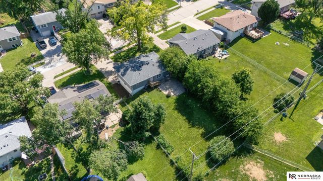 9224 Ruggles Street, Omaha, NE 68134