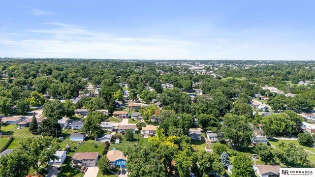 9224 Ruggles Street, Omaha, NE 68134