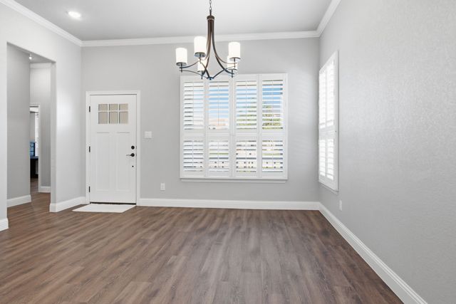 608 Joy Court, Burleson, TX 76028
