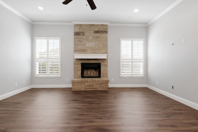 608 Joy Court, Burleson, TX 76028