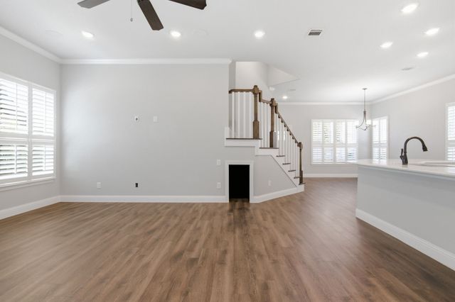 608 Joy Court, Burleson, TX 76028