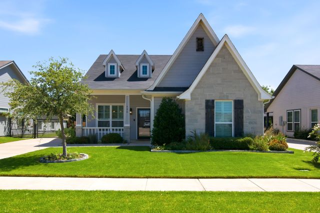 608 Joy Court, Burleson, TX 76028