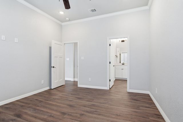 608 Joy Court, Burleson, TX 76028