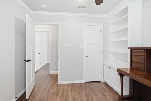 608 Joy Court, Burleson, TX 76028