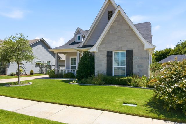 608 Joy Court, Burleson, TX 76028