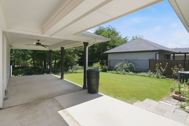 608 Joy Court, Burleson, TX 76028
