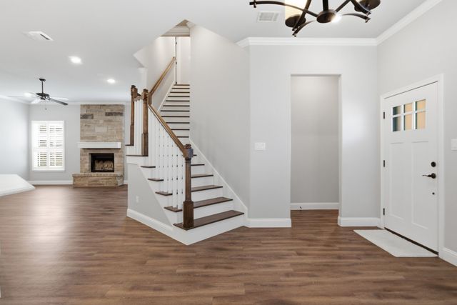 608 Joy Court, Burleson, TX 76028