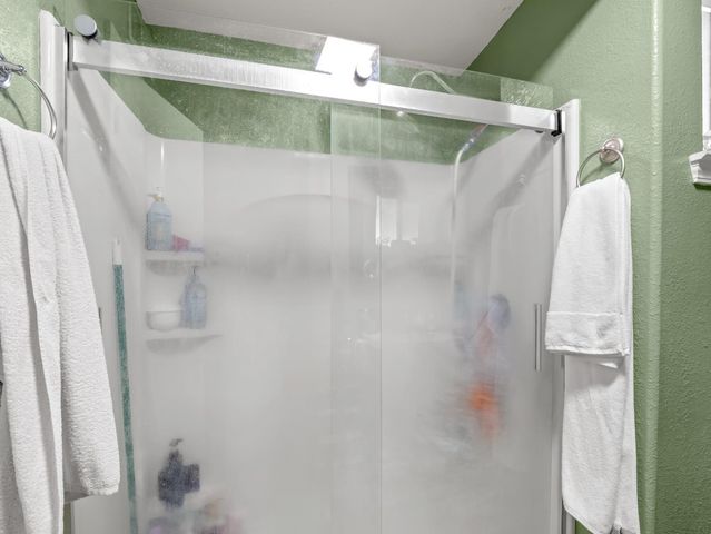 1413 S Whitney Avenue, Fresno, CA 93702