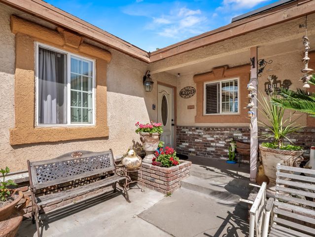 1413 S Whitney Avenue, Fresno, CA 93702