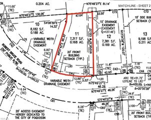 111 Robert Bruce DR, Poquoson, VA 23662