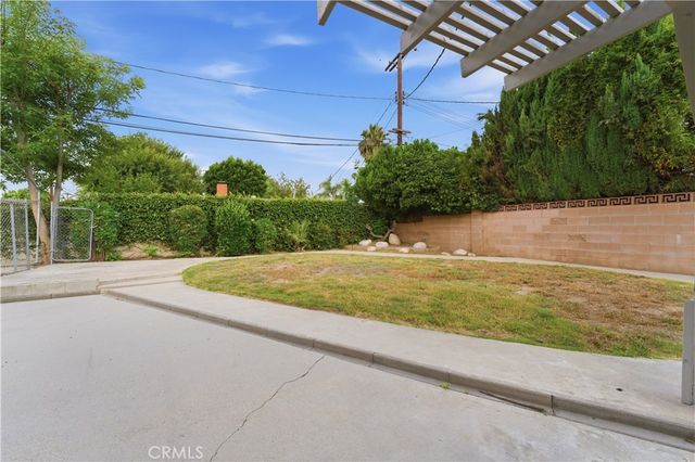 7401 Asman Avenue, West Hills, CA 91307
