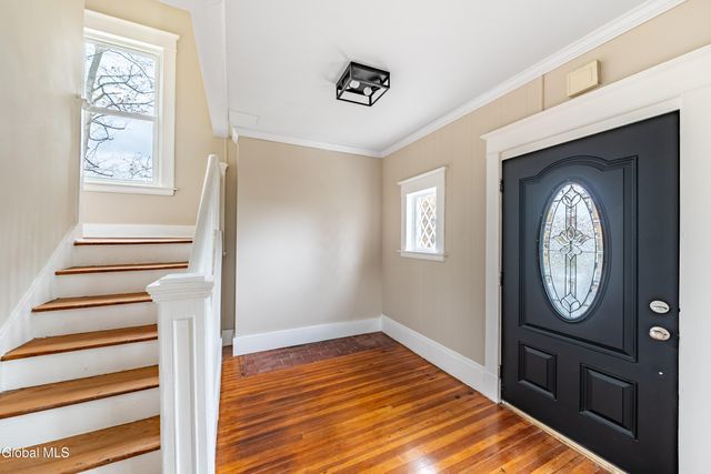 2556 Van Vraken Avenue, Schenectady, NY 12308