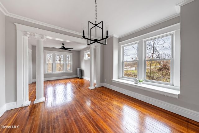 2556 Van Vraken Avenue, Schenectady, NY 12308