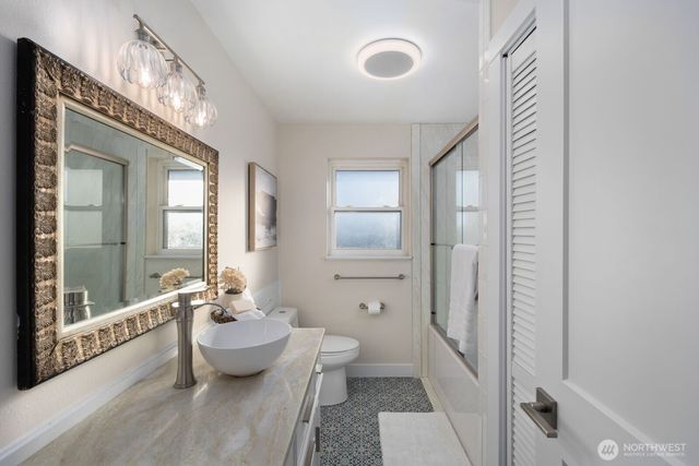 10702 Douglas Drive SW, Lakewood, WA 98499