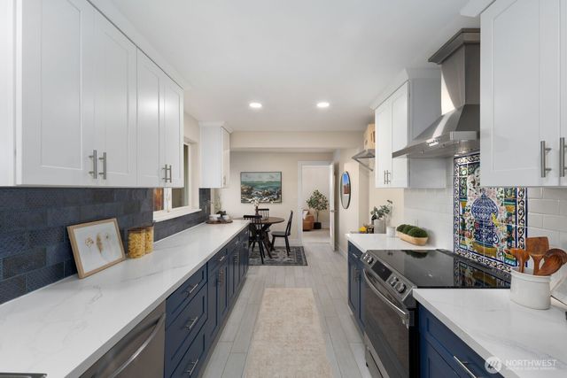10702 Douglas Drive SW, Lakewood, WA 98499